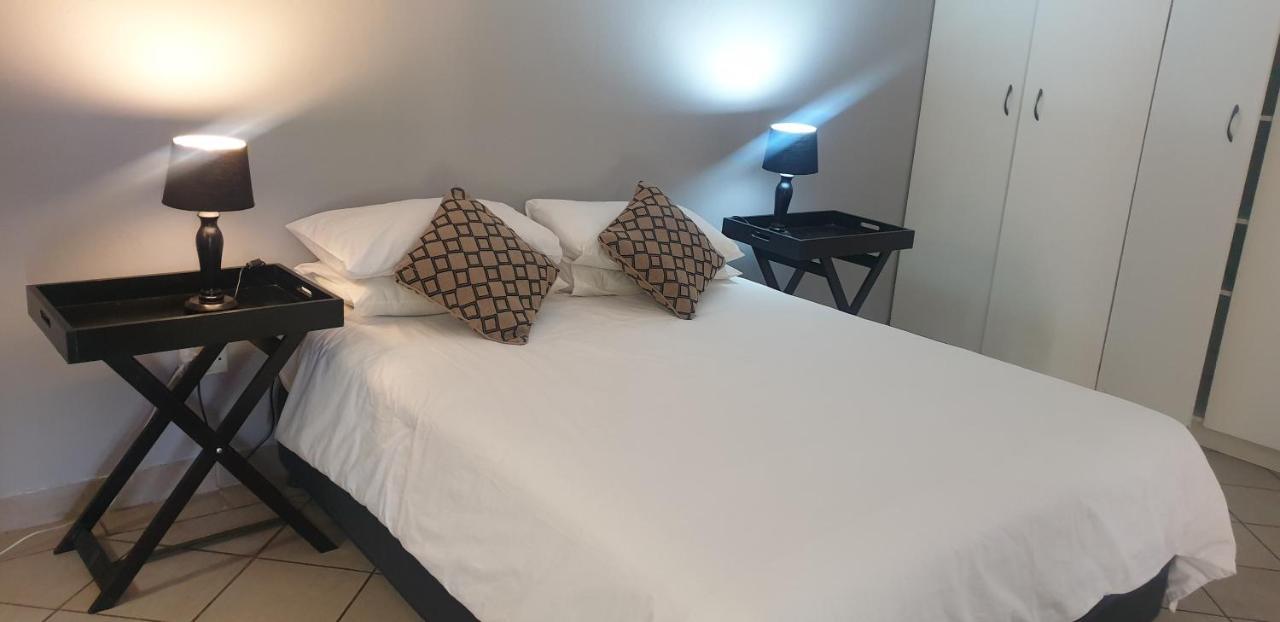 באנוני Anna Boeremeisie Guesthouse מראה חיצוני תמונה