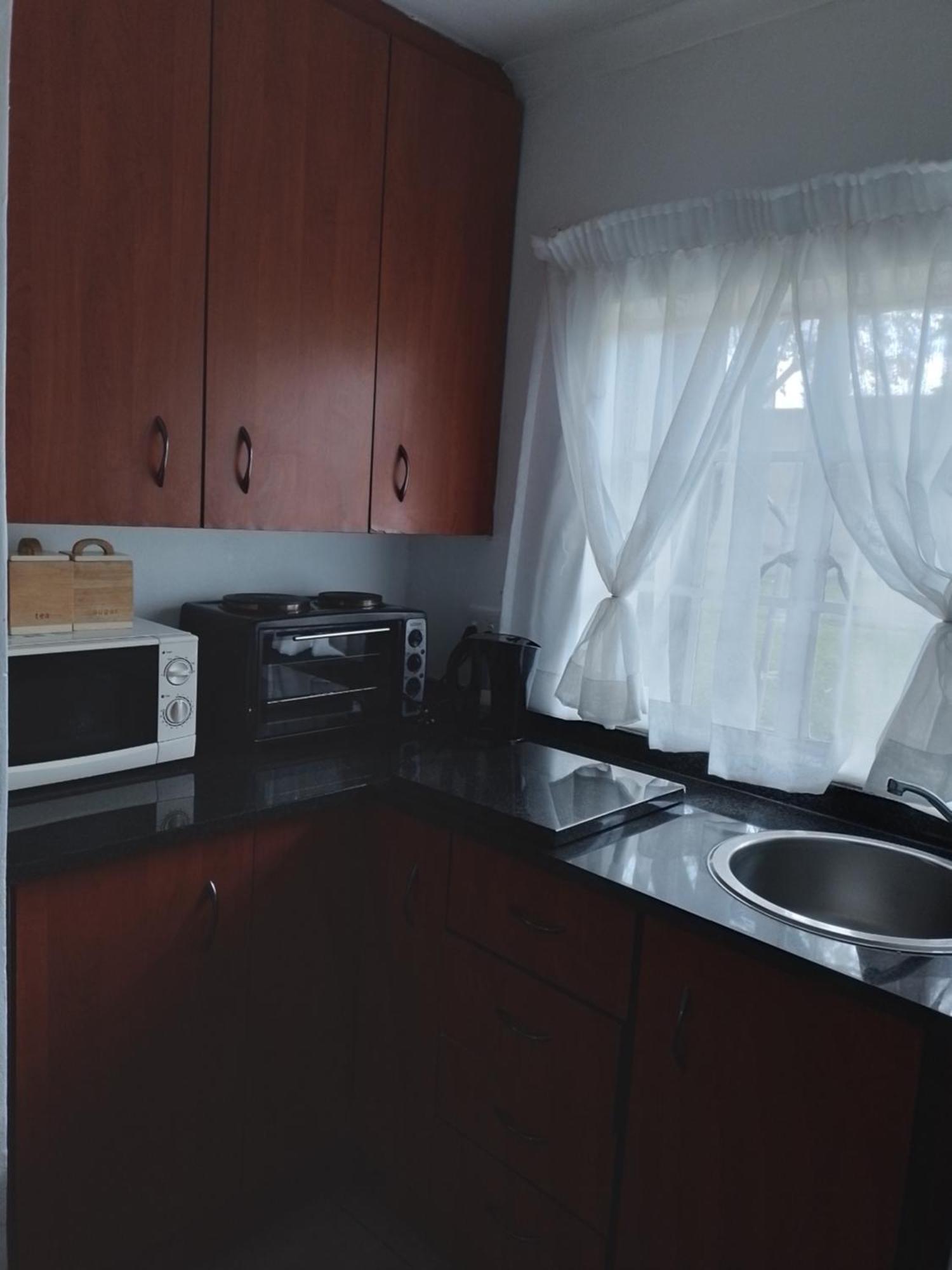 באנוני Anna Boeremeisie Guesthouse מראה חיצוני תמונה