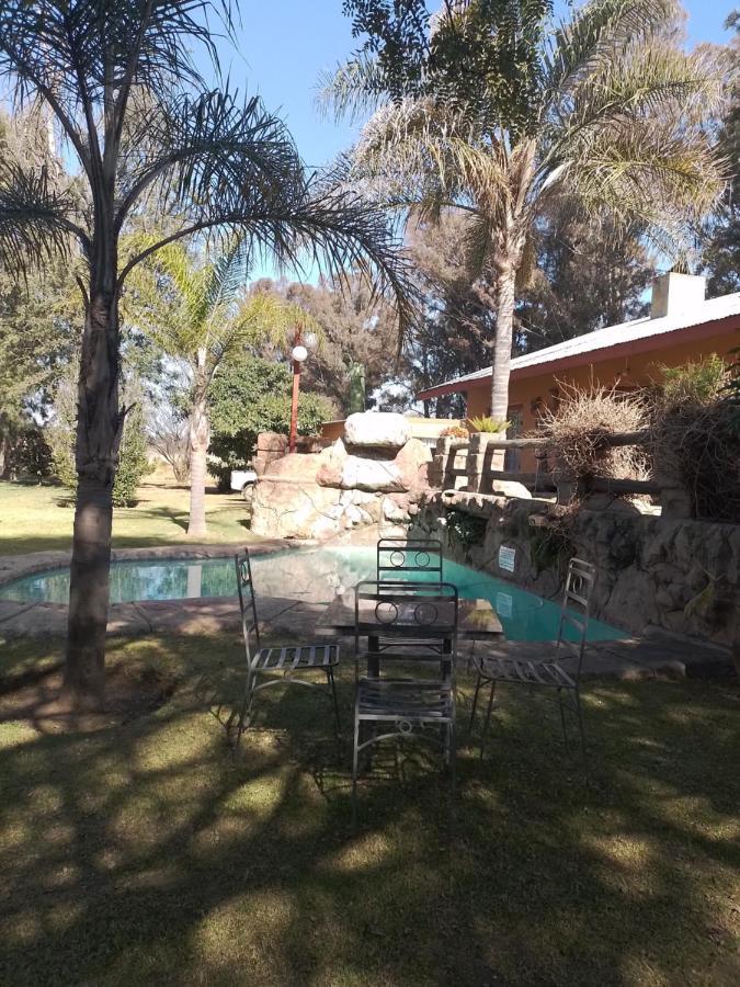 באנוני Anna Boeremeisie Guesthouse מראה חיצוני תמונה