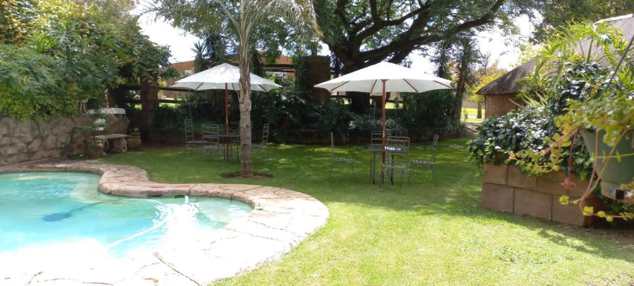 באנוני Anna Boeremeisie Guesthouse מראה חיצוני תמונה