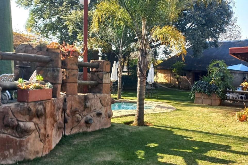 באנוני Anna Boeremeisie Guesthouse מראה חיצוני תמונה