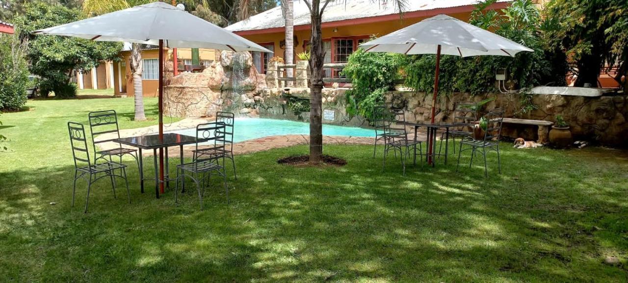 באנוני Anna Boeremeisie Guesthouse מראה חיצוני תמונה