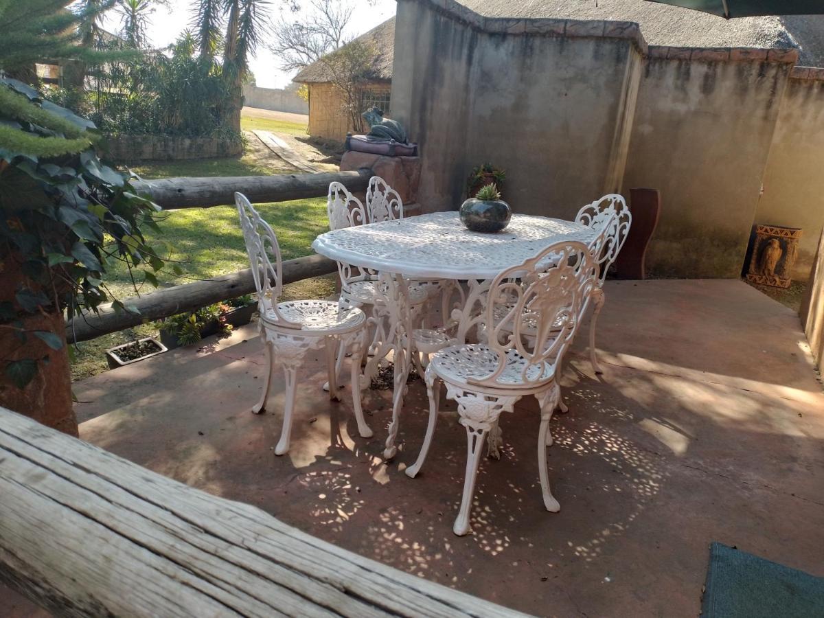 באנוני Anna Boeremeisie Guesthouse מראה חיצוני תמונה