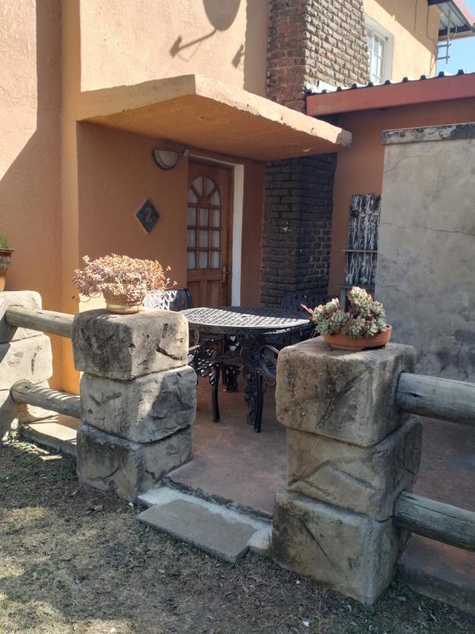 באנוני Anna Boeremeisie Guesthouse מראה חיצוני תמונה
