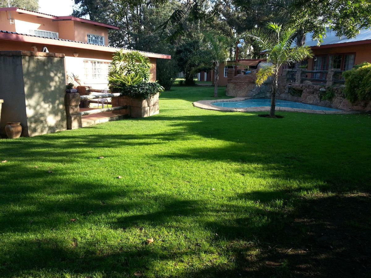 באנוני Anna Boeremeisie Guesthouse מראה חיצוני תמונה