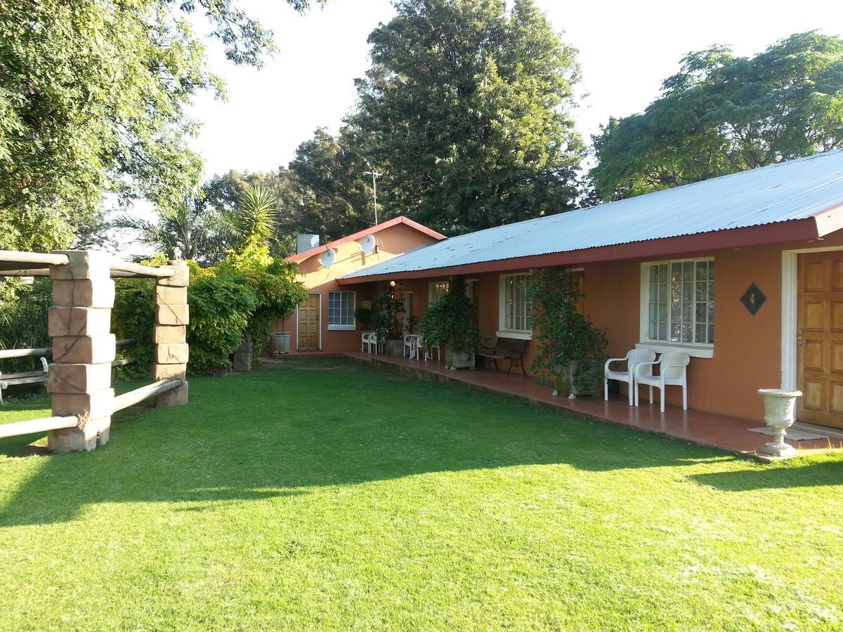באנוני Anna Boeremeisie Guesthouse מראה חיצוני תמונה