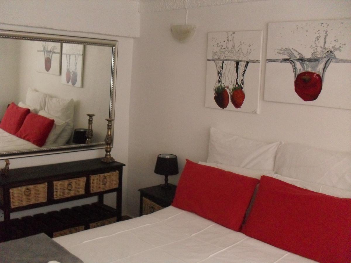 באנוני Anna Boeremeisie Guesthouse מראה חיצוני תמונה